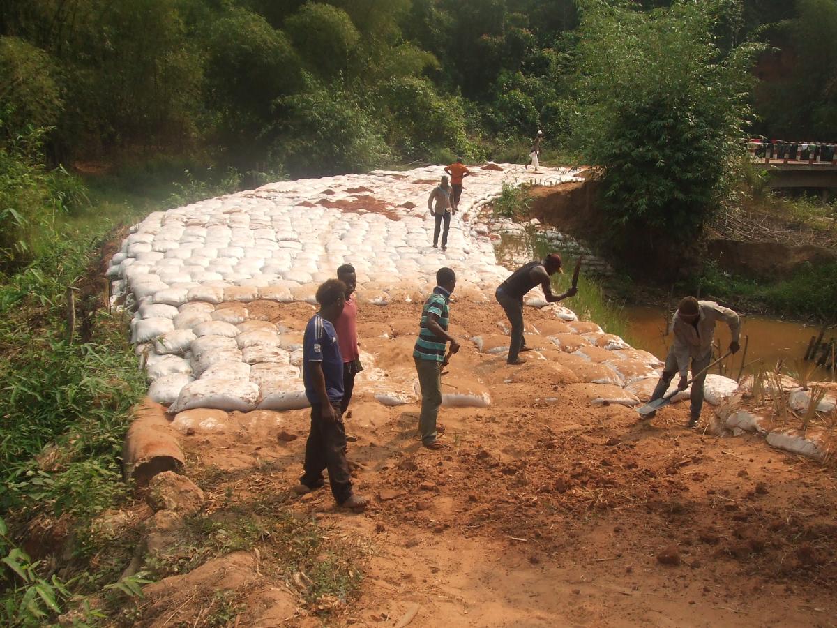 Programme de désenclavement dans le Kwilu et Kwango (Bandundu) - PRODEKK