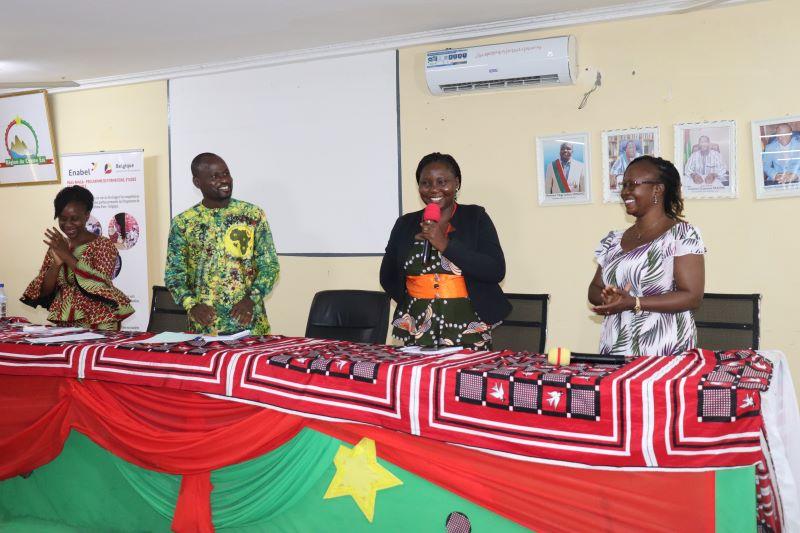 Enabel au Burkina Faso décrit au cours d’une conférence publique, l’importance de la digitalisation pour l’autonomisation de la femme