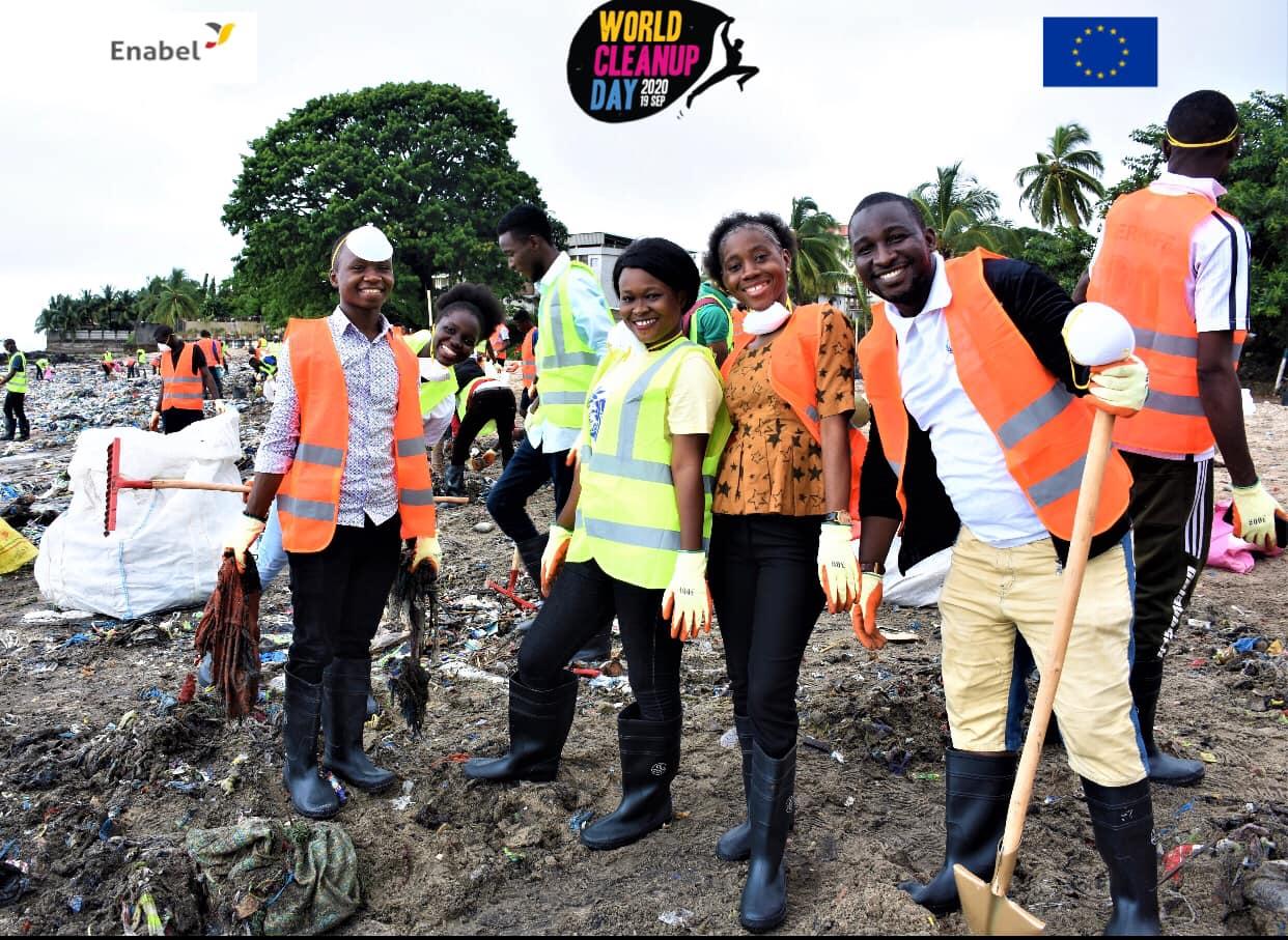 World Clean Up Day en Guinée : Sanita villes propres collabore avec les partenaires locaux