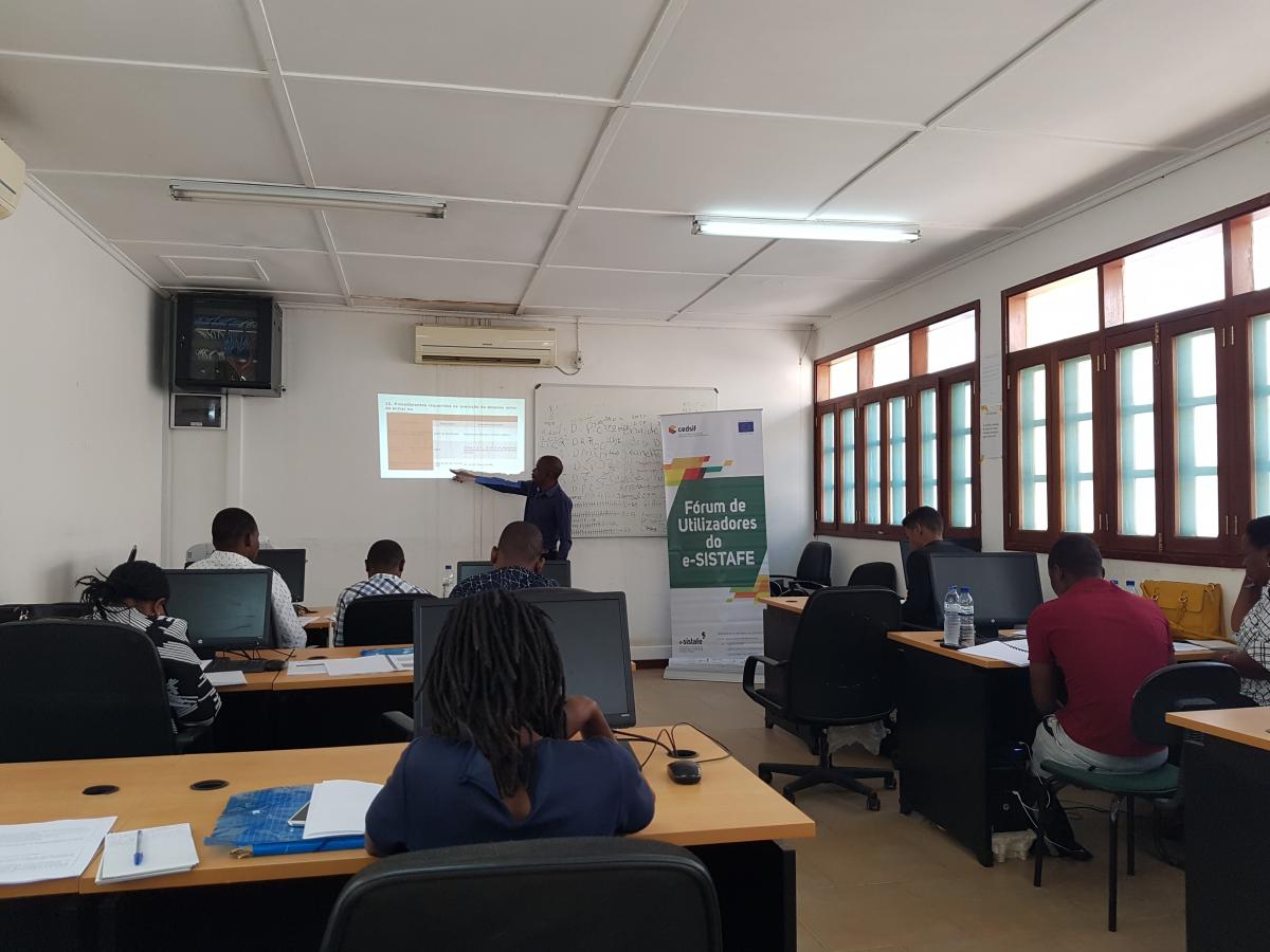 Fostering decentralization of public financial management through capital and skills investment: e-SISTAFE workshop for accountants in the rural distr