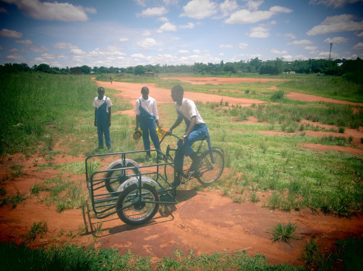 LA FILIÈRE MÉCANIQUE GÉNÉRALE INAUGURE SON NOUVEAU TRICYCLE PORTEUR