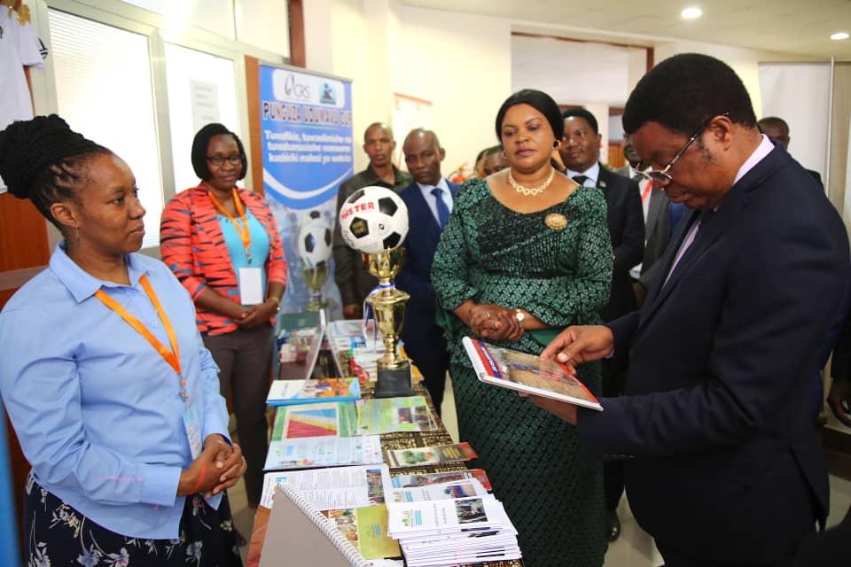 Focus on nutrition: showcasing MB activities to the Prime Minister of Tanzania