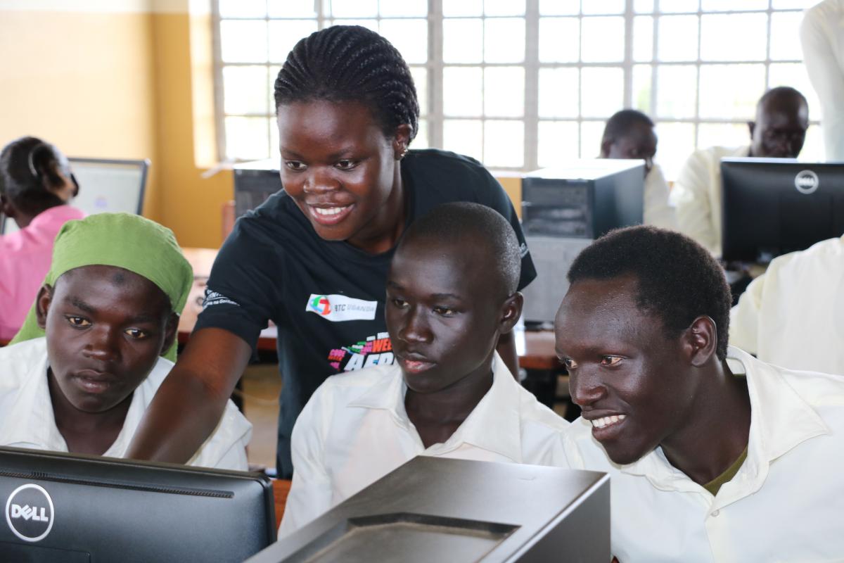 Digitalization for Development: computer skills for refugees